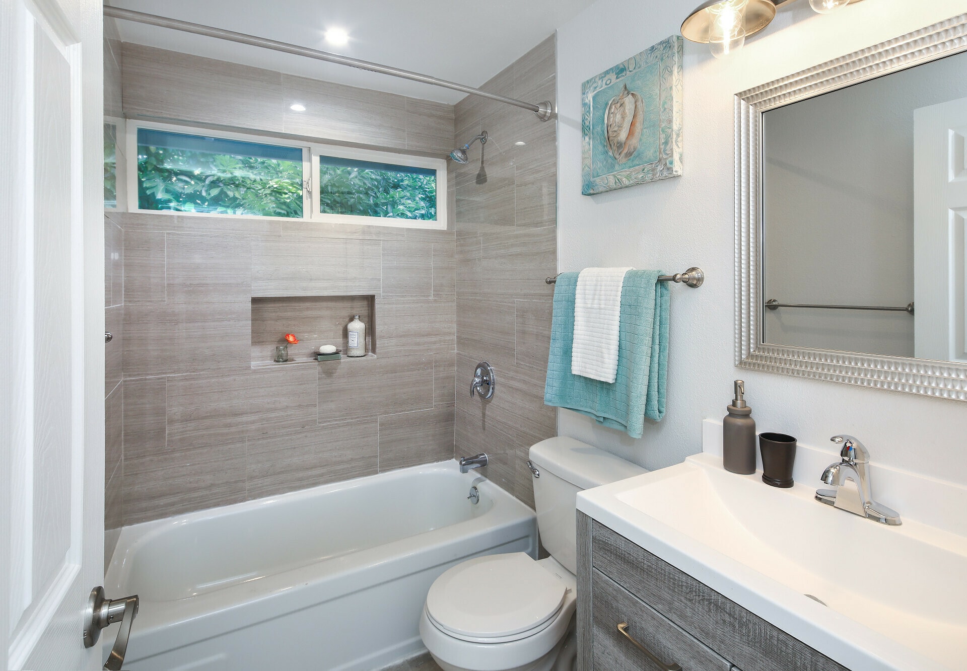 Trailer Bathroom Size Guide: Which Size Do I Need?